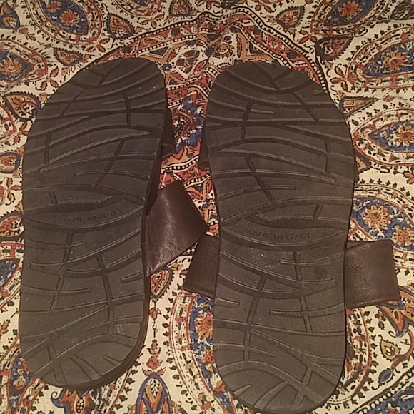 barneys sandals